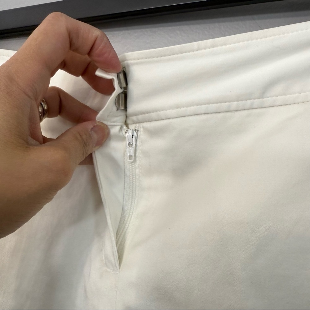 BCBGMaxAzria White Midi Pencil Skirt for Work - Picture 4 of 8